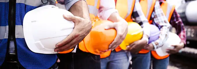 Trabajadores seguridad industrial